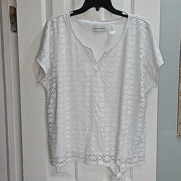 White Short Sleeve Top - Picture 2 of 13